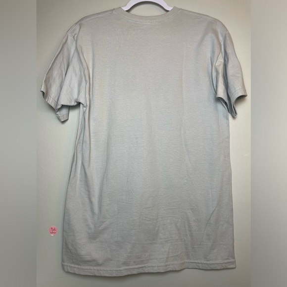 Journeys Backyard BBQ 2008 Grey Tee Signed Men Size M - Picture 3 of 8